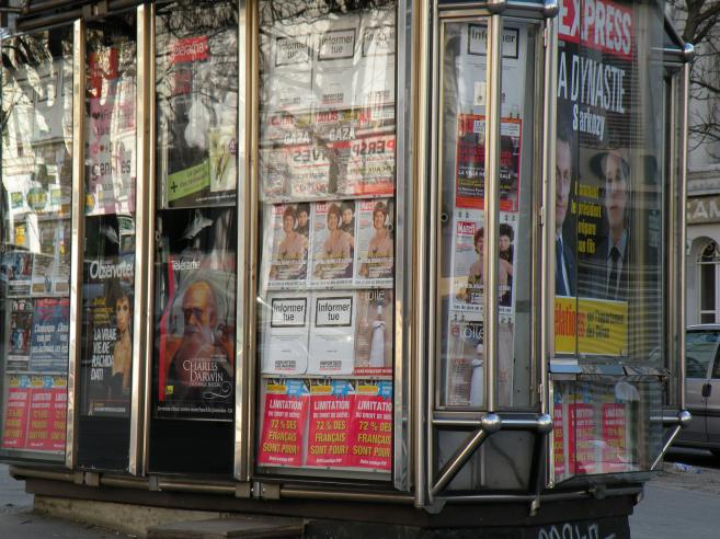  kiosque à journaux, février 2009